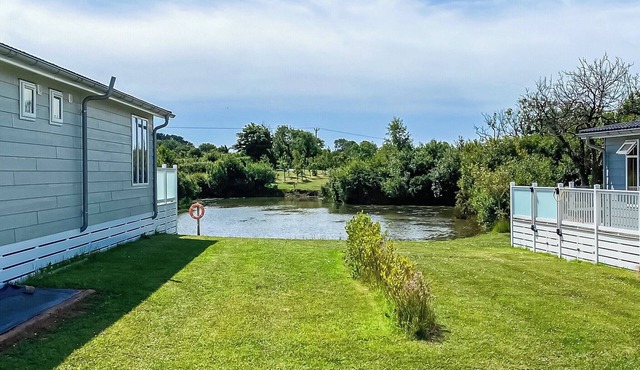 2 bedroom accommodation in St Florence, Tenby