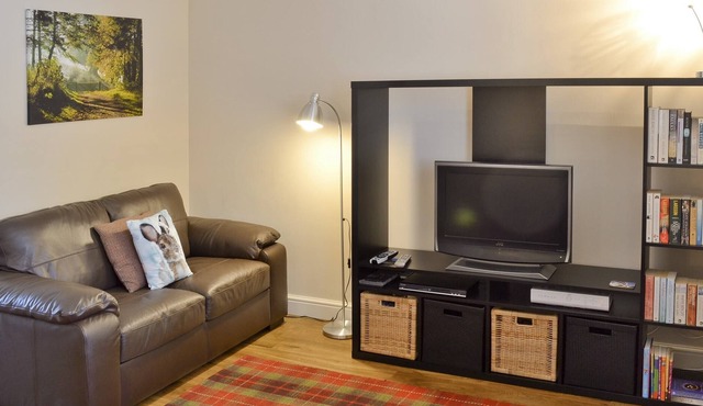 2 bedroom accommodation in Peel