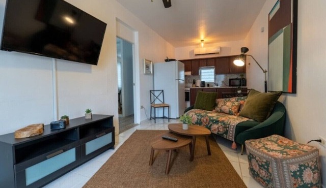2 BR Apartment at El Flamingo Beach Club - 5 Min to the Beach