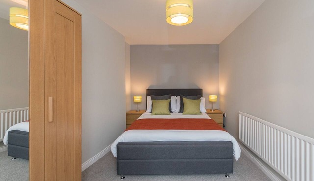 2B apartment @ Hamilton House