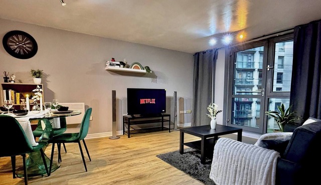2Bed Flat 5 Mins from New Street Free Parking