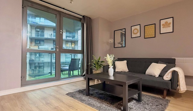 2Bed Flat City Centre Free Parking + City View