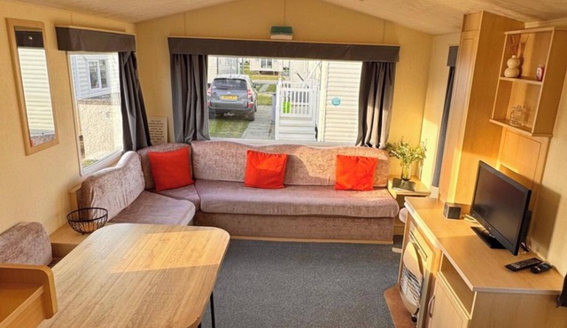 3 Bed Caravan, 8 Berth, Pet Friendly, Parking