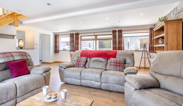 3 Bed in Llangadog (oc-c32033)