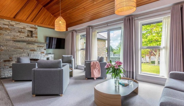 3 Bed in Saltash (oc-87711)