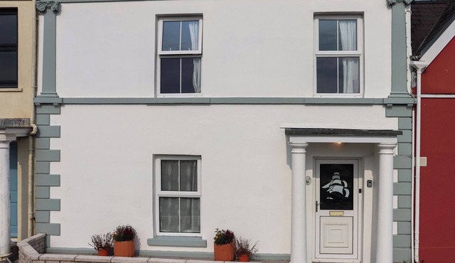 3 bedroom accommodation in Llansteffan, near Carmarthen