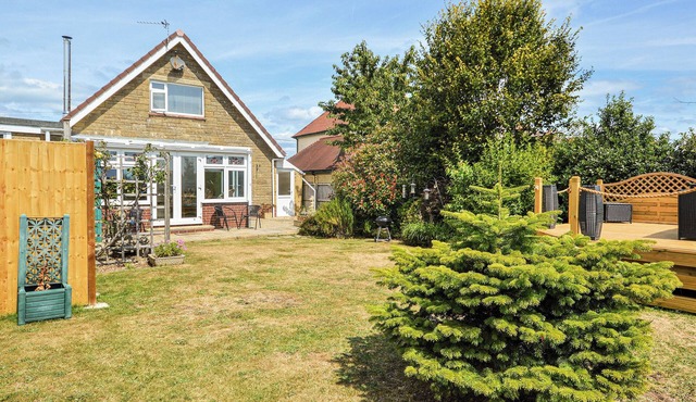 3 bedroom accommodation in Bembridge