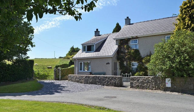 3 bedroom accommodation in Llangoed, near Beaumaris