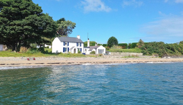 3 bedroom accommodation in Llanfaes, Beaumaris, Anglesey