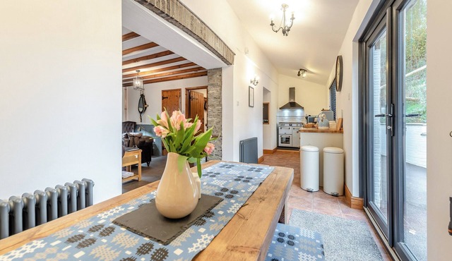 3 bedroom accommodation in Cribyn, near Lampeter