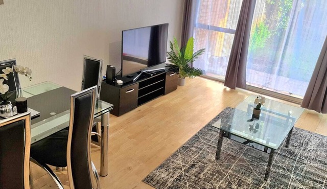 3 bedrooms House Sleeps 7
