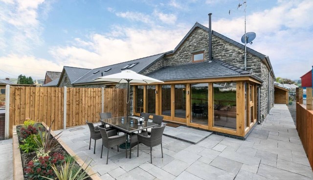 4 Bed in Bala (oc-bow66)