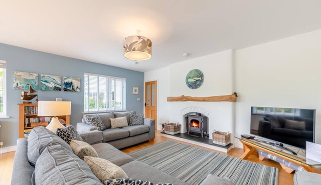 4 Bed in Frogmore (oc-bc721)
