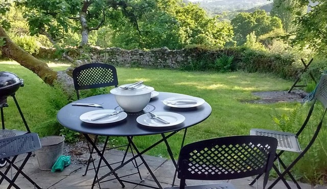 4 Bed in Llandovery (oc-bn344)
