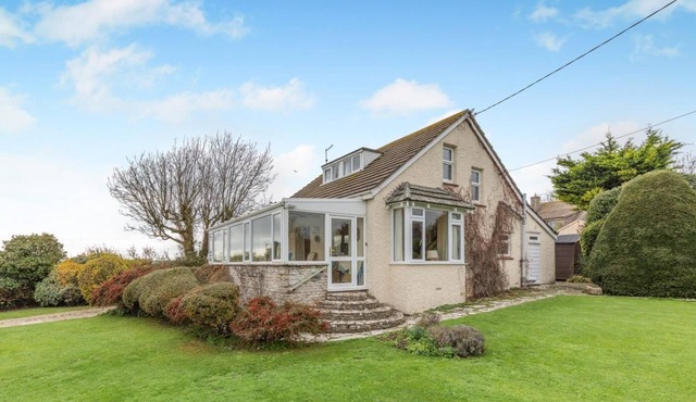 4 Bed in Worth Matravers (oc-wy115)