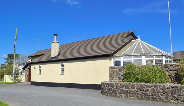 4 bedroom accommodation in Kilgetty, Dyfed