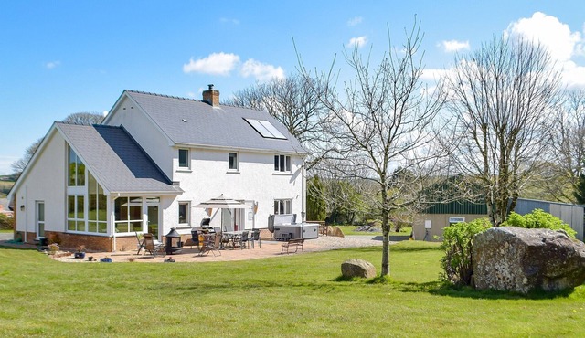 4 bedroom accommodation in Hermon, near Crymych