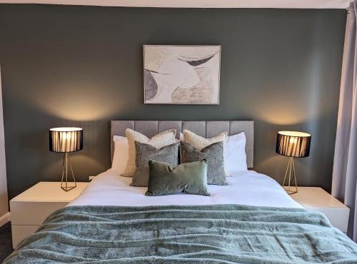 40 Handley's Elite Apartment