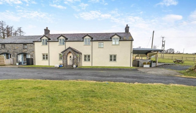 5 Bed in Devils Bridge (oc-t13712)