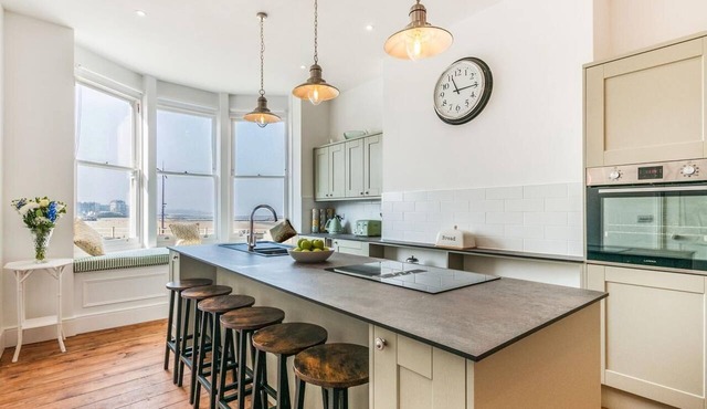 5 Bed in Margate (oc-86551)