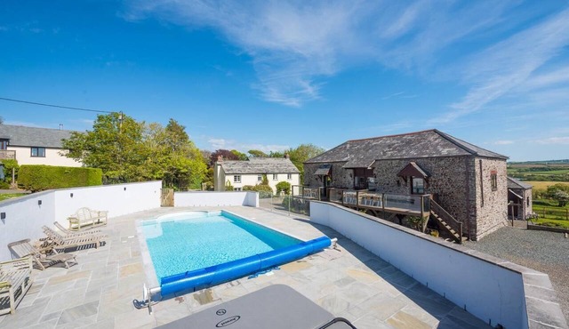 5 Bed in Marhamchurch (oc-h34744)