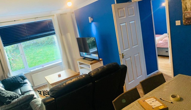 6-bed House-reading-sleeps12-towncentre