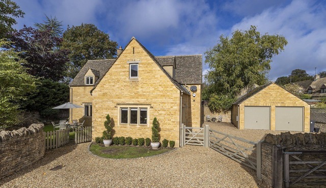 A stunning property nestled in one of the prettiest Cotswold villages - St Mary's Cottage