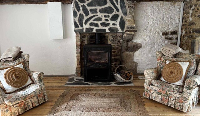 An 18th-century vacation rental in the heart of the Creuse countryside