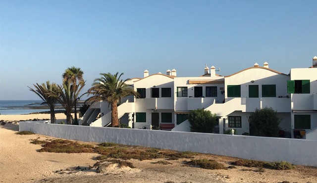 Apartamento Los Lagos| Direct to the beach & sea | Terrace | BBQ | Top WiFi