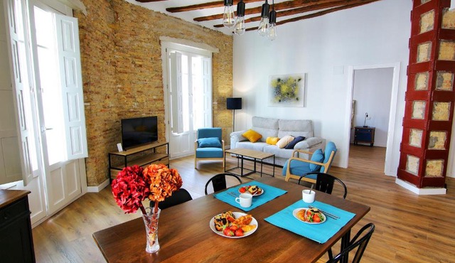 Apartamentos Almada - calle Alfonso - Plaza SAS