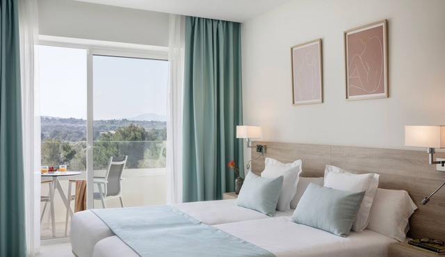 Aparthotel Marina Drach