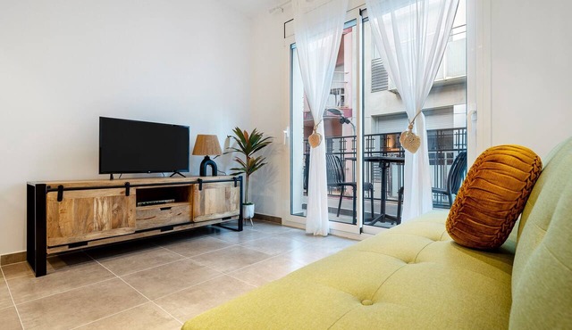 Apartment 'Mabicarent Playa 2' with Private Terrace, Wi-Fi and Air Conditioning
