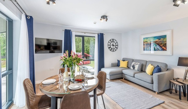 Apartment-Private Bathroom-Insh