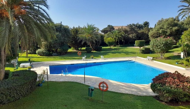 Apartment with pool near the beach