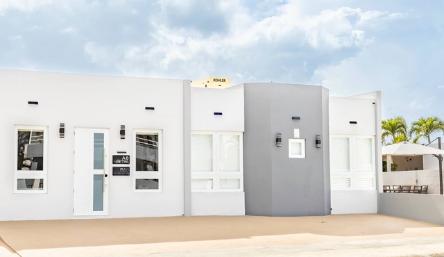 AQUA Casa A8 + A/8 · Spacious 6 BR House w 2 Pools