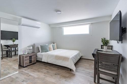 AQUA Terrazas 2&3 - 2-Studio Combo Beach Suite with Pool