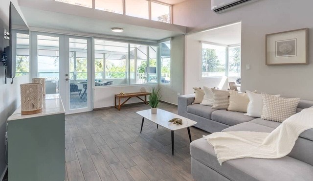 AQUA Terrazas 6 · Beachfront Gem with Ocean Views