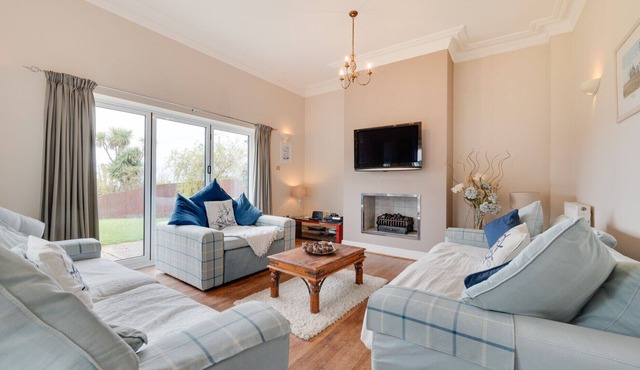 Atlantic Haven - Four Bedroom House, Sleeps 8