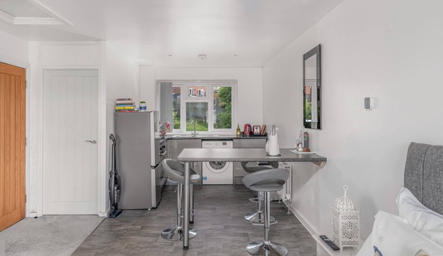 Badger Haven Apt 1 - Self contained apartment in Brackley