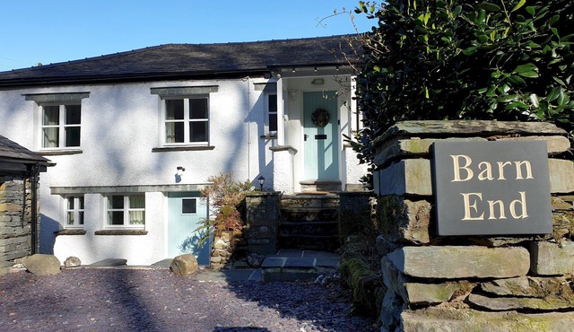 Barn End - Three Bedroom House, Sleeps 6
