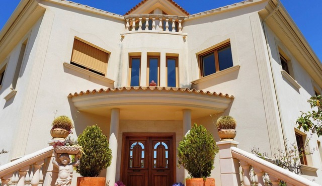 BEACH VILLA WITH PRIVATE POOL