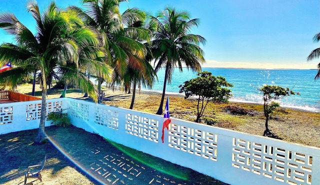 Beachfront Bliss: Spacious 5-Bedroom, 2-Bath Escape with Stunning Ocean Views