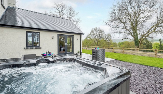 Beautiful large property ideal for a family get together with private hot tub.