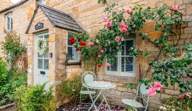 Beautiful Little Cottage in Moreton-in-Marsh