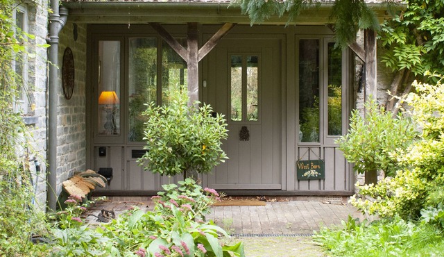 Beautiful Somerset cottage, country walks, pet friendly, Large garden.