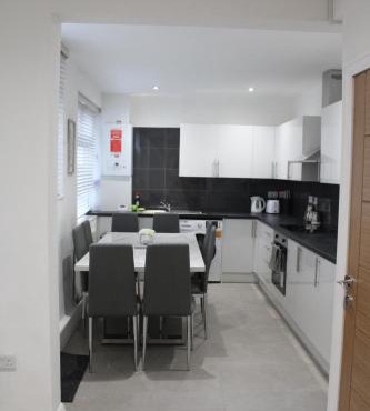 Beautiful, Spacious, Old Trafford home