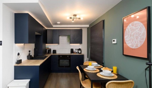 Benjamin Suite Modern 3BR Apartment