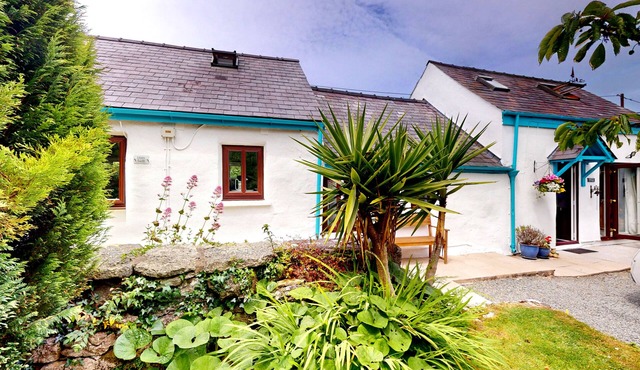Bodfryn Cottage - Three Bedroom Cottage, Sleeps 6