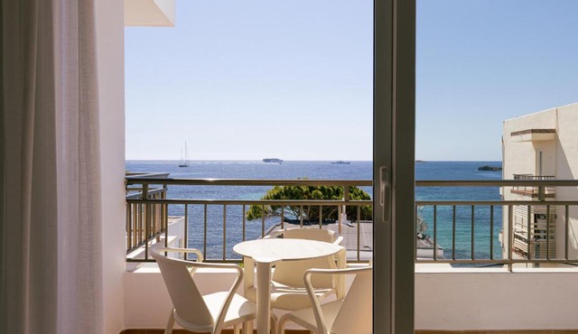 Bossa Bay - MC Apartments Ibiza