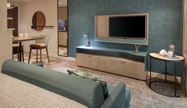 Branded Heathrow Aparthotel